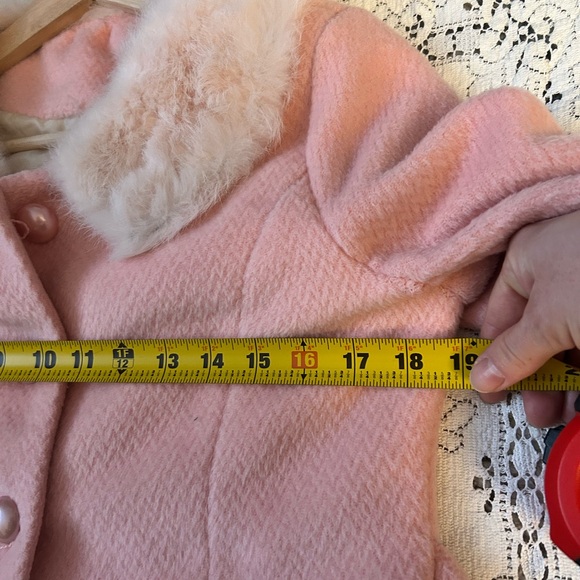 Elegant Pink Women's Coat with Faux Fur Collar - Picture 7 of 8